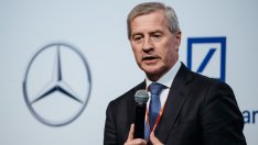 Следователи са влезли в жилището на бившия шеф на Deutsche Bank Юрген Фитчeн 