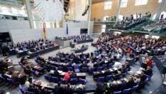 Бундестагът одобри преговорите по третата помощна програма