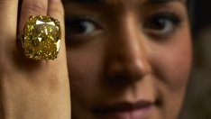 100-каратов жълт диамант беше продаден за 16 млн. долара в Женева
