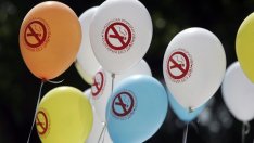 Здравни инспектори и полицаи ще проверяват как се спазва забраната за пушене