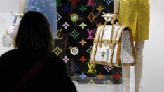 Френската индустрия на лукса ще бори ментетата с хумористична кампания