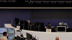 Опасенията за нов политически скандал в САЩ разколебаха европейските инвеститори