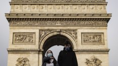 Започва опаковането на Триумфалната арка в Париж по дизайн на Кристо