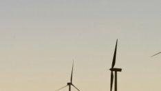 Отчита се намаление на глобалните инвестиции в "зелена" енергия