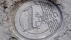 Все повече германци искат Гърция да остане в еврозоната