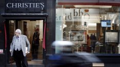 Как Christie‘s затяга коланите?