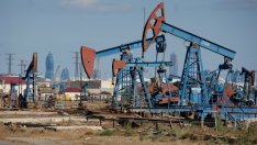 Петролът поевтинява благодарение на достатъчния обем на доставките*