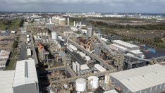 Водещ китайски производител на литий отчете първата си загуба за полугодие от 2020 г.