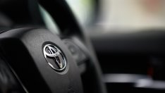 Toyota произведе по-малко автомобили за шести пореден месец