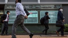 Китай поведе спадовете на пазара в Азия след поредната атака срещу гейминга