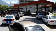 Краят на „безплатния“ бензин във Венецуела