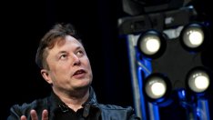 Мъск се титулува за „технокрал“ на Tesla