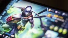 Китай въвежда нови правила, свързани с гейминга и децата