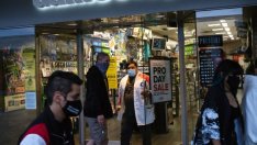 Зомбита, роботи, инфлация - кои са неизвестните във възстановяването на САЩ?