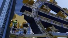 Свиването на стимулите на ЕЦБ зависи от възстановяването, казва централен банкер