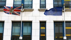 Лондон се обяви срещу физическа граница между Ирландия и Северна Ирландия