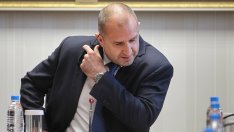 Румен Радев обсъди алтернативни петролни доставки с държавния секретар на САЩ