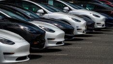 Tesla започва сервизна акция в САЩ заради софтуерен проблем с предния капак