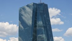 Загадката около трудовия пазар в еврозоната застрашава ранното понижаване на лихвите