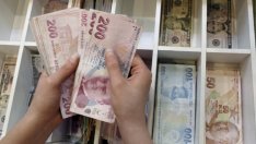 Американско-турският дипломатически скандал повлече лирата надолу