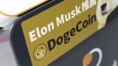 Делото срещу Мъск заради срива на доуджкойна се разширява 