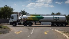 Началото на края за големите петролни компании започва