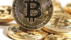 Цената на биткойна премина прага от 8 хил. долара за първи път от март