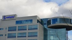 Пресъхнали дивиденти и слаби продажби свиха печалбата на „Софарма“ с над 40%