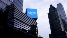 Microsoft сменя дизайна на Skype, махайки функцията Highlights 