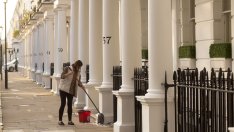 Жилище срещу домакинска работа - в търсене на решение на кризата с наемите на Острова