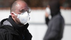 МС одобри договор с Китай за доставка на предпазни маски и респиратори