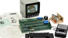 Рядък компютър Apple 1, който все още работи, отива на търг