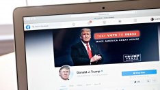 Facebook решава окончателно за профила на Тръмп