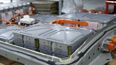 Южнокорейските производители на батерии се изправят срещу китайските си съперници