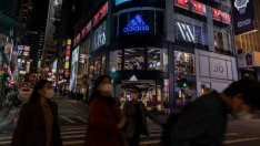 Хонконг отпуска 1300 долара за всеки гражданин в опит да стимулира икономиката