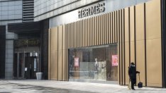Hermes отваря отново по-голямата част от магазините си в Китай