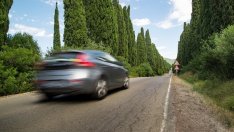 Сливане на почивни дни – само ако празникът е през уикенда?