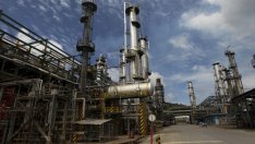 Шефът на Роснефт се противопостави на замразяване на добива на петрол