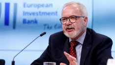 ЕИБ прие схема за постепенно премахване на въглеводородите от своето кредитно портфолио