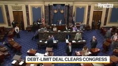 Сделката за дълга отменя тавана до 2025 г.