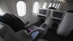 Каква е ролята на бизнес класата в полетите по топ маршрути в САЩ?