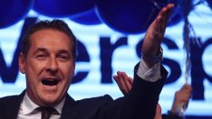 Оставката на вицеканцлера на Австрия може и да не спаси правителството