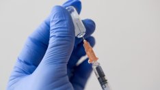 Какво означава съобщението на Pfizer за бъдещата ваксина срещу COVID