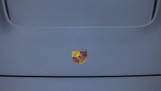 Инвеститорите в Porsche губят надежда за суперакции като тези на Ferrari