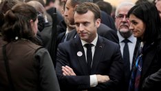 Популярността на Макрон расте за сметка на тази на „жълтите жилетки“