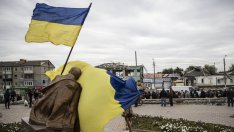 Руската отбрана се проваля, докато Украйна завзема обратно ключова територия