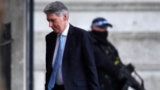 Британският финансов министър намекна за оставка при Brexit без сделка