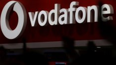 Vodafone спира временно интегрирането на оборудване от Huawei