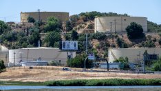 Петролът леко поскъпва въпреки очакванията за увеличен добив от ОПЕК+*