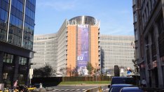 ЕК предлага опростени данъчни правила след няколко скандала